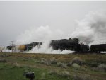 UP 4014 depart during the Rainy Morning